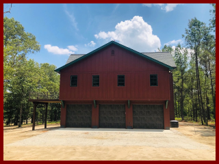 New construction horse barn